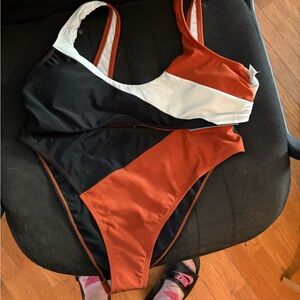 Colorblock‎ Bikini Set
